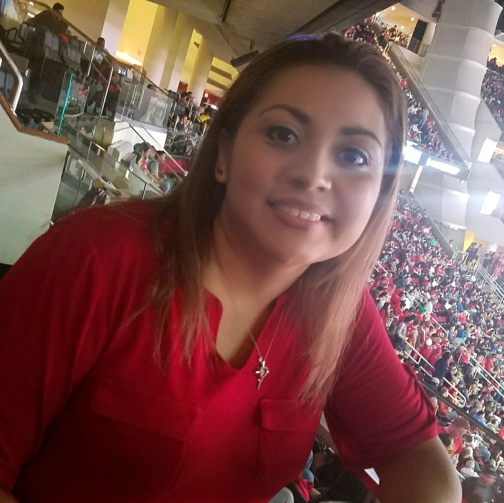 Meet your Posher, Crystal